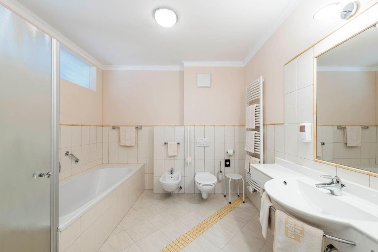 Hotel Olympia Бруніко Екстер'єр фото