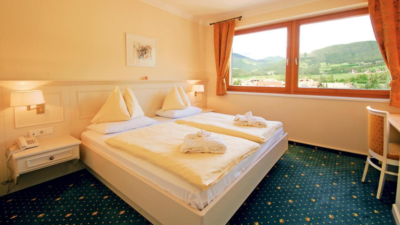 Hotel Olympia Бруніко Екстер'єр фото